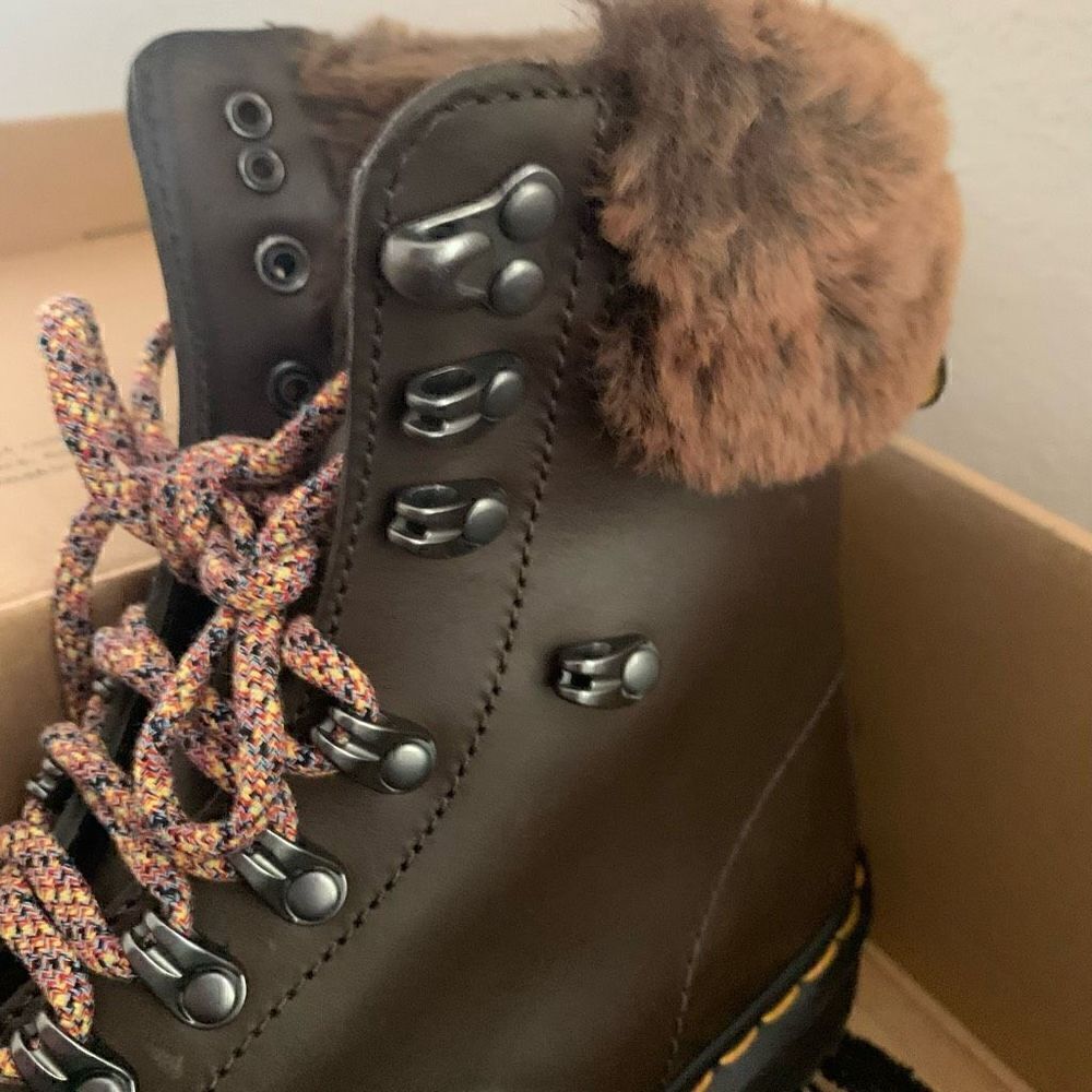 Dr. Martens | 1460 Serena Faux Fur Trim Boot - Picture 9 of 10